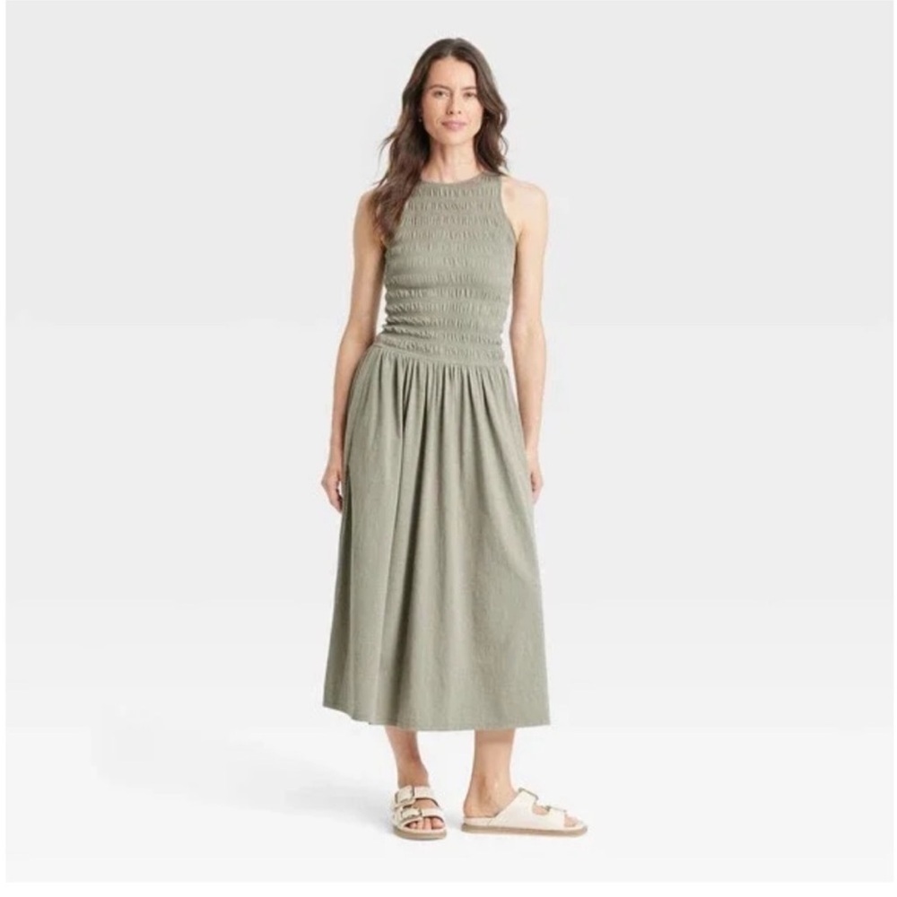 191. Universal Thread Womens Olive Green Maxi Dress NWOT Size Small